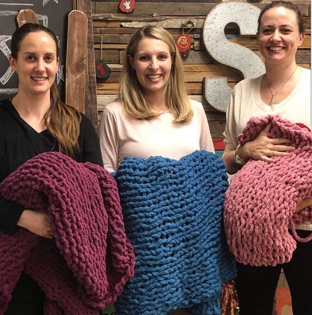 Cozy Knit Blanket Workshop – The Canvas Roadshow