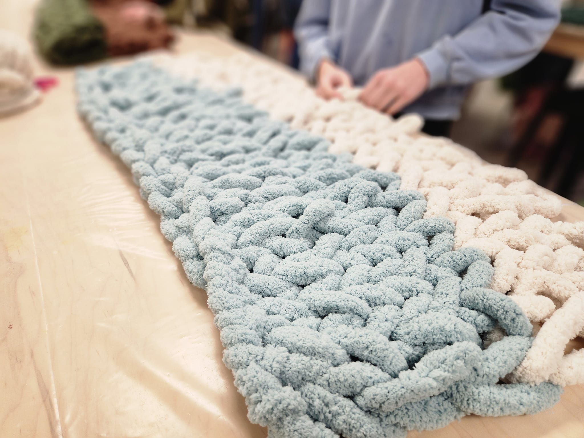 Cozy Knit Blanket Workshop - Image 7